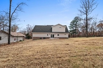 Great Location, Beautiful New Construction Home on a large level on Branchwood Golf Course in Arkansas - for sale on GolfHomes.com, golf home, golf lot