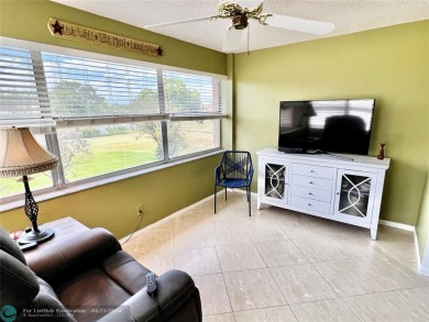 Updated & well kept 2 bedroom / 2 bath condo in highly desirable on Sunrise Lakes Phase III in Florida - for sale on GolfHomes.com, golf home, golf lot