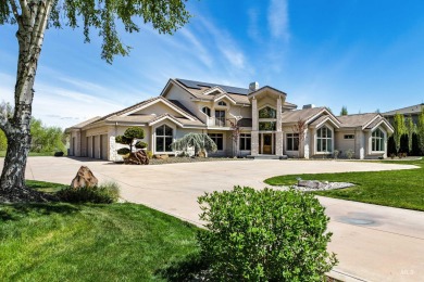 Welcome to your dream home, Fully Renovated and nestled within on SpurWing Country Club in Idaho - for sale on GolfHomes.com, golf home, golf lot