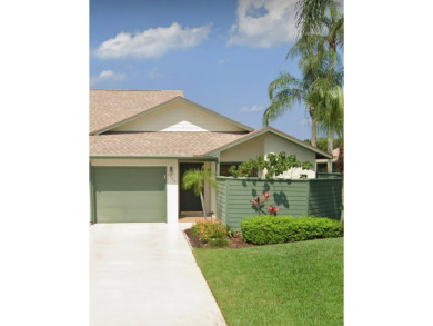 Enjoy sitting in the screened patio overlooking #3 fairway on on  in Florida - for sale on GolfHomes.com, golf home, golf lot