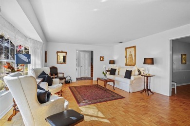 This 4-bed 3 bathroom home in Longwood offers multi-generational on Rolling Hills Golf Club in Florida - for sale on GolfHomes.com, golf home, golf lot