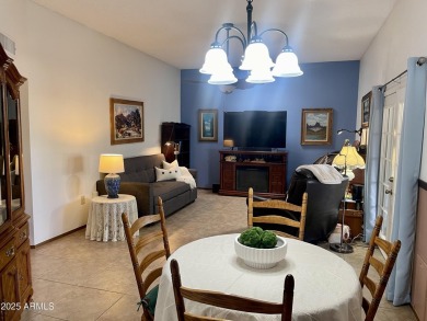 MOTIVATED SELLER, willing to CREDIT $5k at closing!!! This very on Sun City Lakes West and East in Arizona - for sale on GolfHomes.com, golf home, golf lot