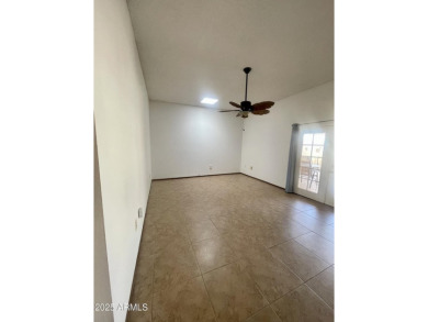 MOTIVATED SELLER, willing to CREDIT $5k at closing!!! This very on Sun City Lakes West and East in Arizona - for sale on GolfHomes.com, golf home, golf lot