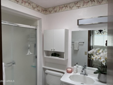 MOTIVATED SELLER, willing to CREDIT $5k at closing!!! This very on Sun City Lakes West and East in Arizona - for sale on GolfHomes.com, golf home, golf lot