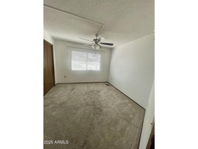 MOTIVATED SELLER, willing to CREDIT $5k at closing!!! This very on Sun City Lakes West and East in Arizona - for sale on GolfHomes.com, golf home, golf lot