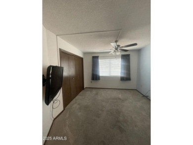 MOTIVATED SELLER, willing to CREDIT $5k at closing!!! This very on Sun City Lakes West and East in Arizona - for sale on GolfHomes.com, golf home, golf lot