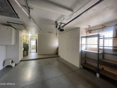 MOTIVATED SELLER, willing to CREDIT $5k at closing!!! This very on Sun City Lakes West and East in Arizona - for sale on GolfHomes.com, golf home, golf lot