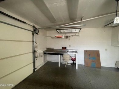 MOTIVATED SELLER, willing to CREDIT $5k at closing!!! This very on Sun City Lakes West and East in Arizona - for sale on GolfHomes.com, golf home, golf lot
