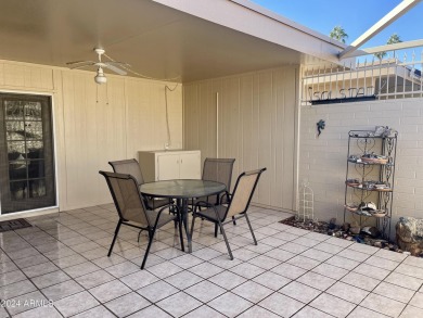 MOTIVATED SELLER, willing to CREDIT $5k at closing!!! This very on Sun City Lakes West and East in Arizona - for sale on GolfHomes.com, golf home, golf lot