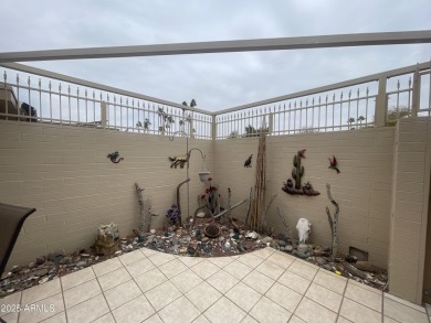 MOTIVATED SELLER, willing to CREDIT $5k at closing!!! This very on Sun City Lakes West and East in Arizona - for sale on GolfHomes.com, golf home, golf lot
