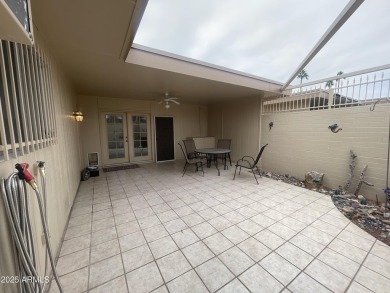 MOTIVATED SELLER, willing to CREDIT $5k at closing!!! This very on Sun City Lakes West and East in Arizona - for sale on GolfHomes.com, golf home, golf lot