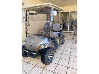 MOTIVATED SELLER, willing to CREDIT $5k at closing!!! This very on Sun City Lakes West and East in Arizona - for sale on GolfHomes.com, golf home, golf lot