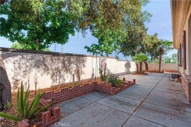 Welcome to the highly sought-after Solera at Oak Valley Greens on Oak Valley Golf Club in California - for sale on GolfHomes.com, golf home, golf lot