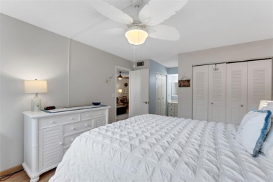This END UNIT with 2 BEDROOMS, 2 FULL BATHS condo that includes on Highland Lakes Executive Golf Course in Florida - for sale on GolfHomes.com, golf home, golf lot