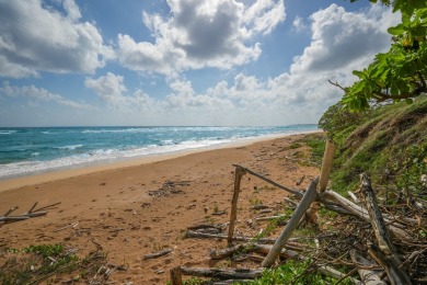 This is a ground floor ocean view condo conveniently located on on Wailua Municipal Golf Course in Hawaii - for sale on GolfHomes.com, golf home, golf lot