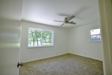 Come see this rare find in Lake Kiowa located right on the first on Lake Kiowa Golf Course in Texas - for sale on GolfHomes.com, golf home, golf lot
