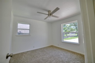 Come see this rare find in Lake Kiowa located right on the first on Lake Kiowa Golf Course in Texas - for sale on GolfHomes.com, golf home, golf lot