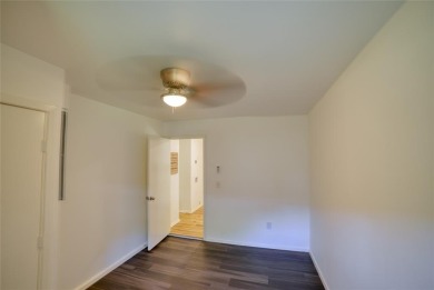 Come see this rare find in Lake Kiowa located right on the first on Lake Kiowa Golf Course in Texas - for sale on GolfHomes.com, golf home, golf lot