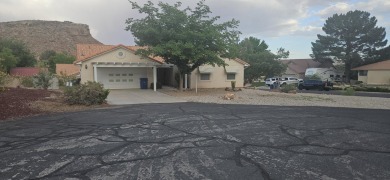 Tons of potential in this sold-as-is home located in the highly on Bloomington Country Club in Utah - for sale on GolfHomes.com, golf home, golf lot