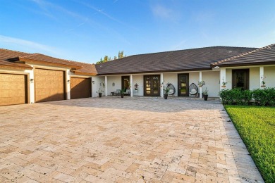 4 Yr New Custom blt by owner home, very spacious open floor plan on PGA National Estates Golf Course in Florida - for sale on GolfHomes.com, golf home, golf lot