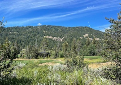 Snake River Sporting Club is a private luxurious club. This Lot on Snake River Sporting Club in Wyoming - for sale on GolfHomes.com, golf home, golf lot