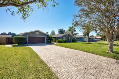 Stunning Pool Home in Lake Lorraine, Shalimar, FL - Prime on Shalimar Pointe Golf and Country Club in Florida - for sale on GolfHomes.com, golf home, golf lot