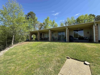 One of the coolest condo designs in the area. This 3 bed 2 bath on Belvedere Golf Club in Arkansas - for sale on GolfHomes.com, golf home, golf lot