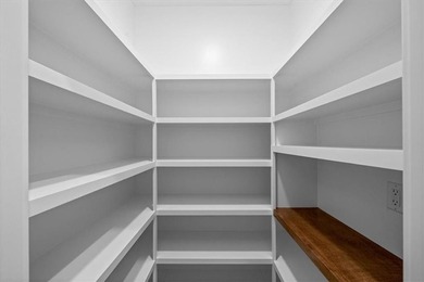 Simplify your life with an ALL NEW MAINTENANCE PROVIDED CUSTOM on Lakewood Oaks Golf Club, Ltd. in Missouri - for sale on GolfHomes.com, golf home, golf lot