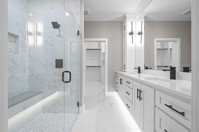 Simplify your life with an ALL NEW MAINTENANCE PROVIDED CUSTOM on Lakewood Oaks Golf Club, Ltd. in Missouri - for sale on GolfHomes.com, golf home, golf lot