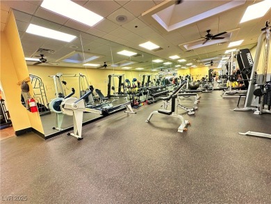 Beautifully updated townhome in the heart of Sun City Summerlin! on Eagle Crest Golf Club in Nevada - for sale on GolfHomes.com, golf home, golf lot