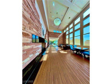 Beautifully updated townhome in the heart of Sun City Summerlin! on Eagle Crest Golf Club in Nevada - for sale on GolfHomes.com, golf home, golf lot