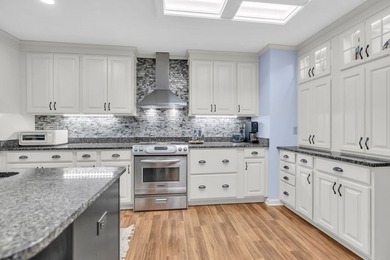 Elegant Southern Living in Gatewood - 106 Ashford Place. Inside on Par 3 West in South Carolina - for sale on GolfHomes.com, golf home, golf lot