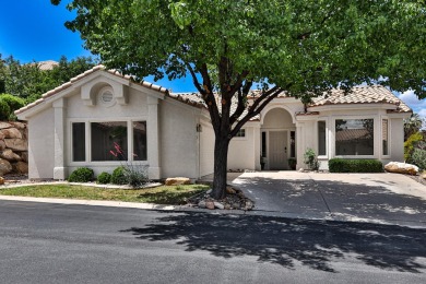 Fresh interior and exterior paint, makes this one shine like a on Southgate Golf Course in Utah - for sale on GolfHomes.com, golf home, golf lot