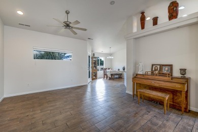 Fresh interior and exterior paint, makes this one shine like a on Southgate Golf Course in Utah - for sale on GolfHomes.com, golf home, golf lot