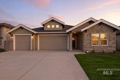 Thoughtfully designed single-level floor plan offers 3 bedrooms on Hunters Point Golf Club in Idaho - for sale on GolfHomes.com, golf home, golf lot
