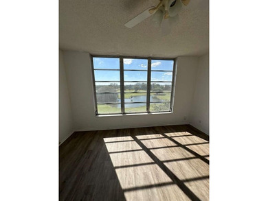 ELEGANT 3 BEDROOM 2 BATH; CONDO IN THE PALM AIRE COUNTRY CLUB on Palm-Aire Country Club and Resort - Palms in Florida - for sale on GolfHomes.com, golf home, golf lot