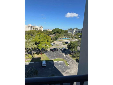 ELEGANT 3 BEDROOM 2 BATH; CONDO IN THE PALM AIRE COUNTRY CLUB on Palm-Aire Country Club and Resort - Palms in Florida - for sale on GolfHomes.com, golf home, golf lot