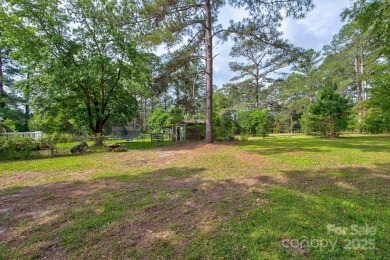 Welcome to 589 White Pines Circle, Camden, SC.  This beautiful on White Pines Golf Course in South Carolina - for sale on GolfHomes.com, golf home, golf lot