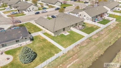Beautifully maintained twinhome in the Woodland Hill subdivision on Sand Creek Golf Course in Idaho - for sale on GolfHomes.com, golf home, golf lot