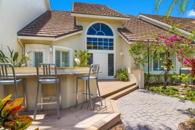 Discover this stunning two-bedroom, two-bath villa, perfectly on Palm Beach Polo and Country Club in Florida - for sale on GolfHomes.com, golf home, golf lot