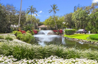 Discover this stunning two-bedroom, two-bath villa, perfectly on Palm Beach Polo and Country Club in Florida - for sale on GolfHomes.com, golf home, golf lot