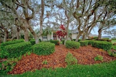 Welcome to this beautifully updated 3-bedroom, 2-bathroom home on Sun n Lake Golf and Country Club in Florida - for sale on GolfHomes.com, golf home, golf lot