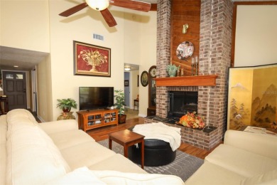 Absolutely impeccable and cute as a button! 
This Tuskawilla on Tuscawilla Country Club in Florida - for sale on GolfHomes.com, golf home, golf lot