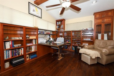 Absolutely impeccable and cute as a button! 
This Tuskawilla on Tuscawilla Country Club in Florida - for sale on GolfHomes.com, golf home, golf lot
