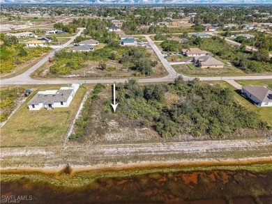 Build Your Dream Home! Discover the perfect opportunity to build on Mirror Lakes Golf Club in Florida - for sale on GolfHomes.com, golf home, golf lot