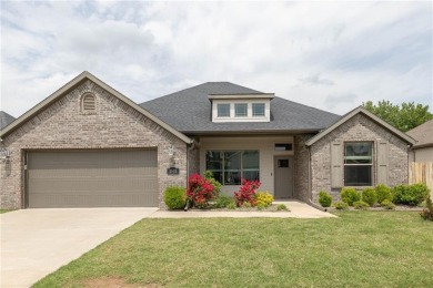 Looking for suburban living in a quiet setting, look no further on Stonebridge Meadows Golf Club in Arkansas - for sale on GolfHomes.com, golf home, golf lot
