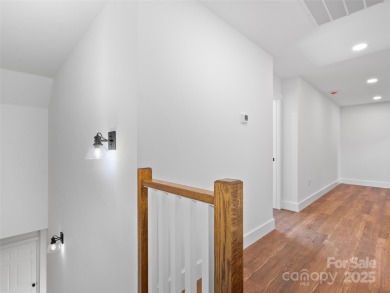 Welcome Home to Style, Comfort, and Location! This stunning on Waynesville Country Club Inn in North Carolina - for sale on GolfHomes.com, golf home, golf lot