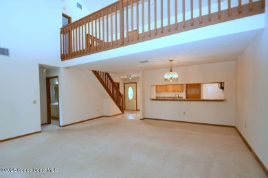 Owner is eager to sell!  Make an offer on this charming on Cane Creek Reserve Golf Course in Florida - for sale on GolfHomes.com, golf home, golf lot