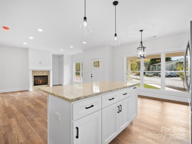 Welcome Home to Style, Comfort, and Location! This stunning on Waynesville Country Club Inn in North Carolina - for sale on GolfHomes.com, golf home, golf lot