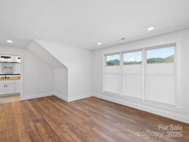 Welcome Home to Style, Comfort, and Location! This stunning on Waynesville Country Club Inn in North Carolina - for sale on GolfHomes.com, golf home, golf lot